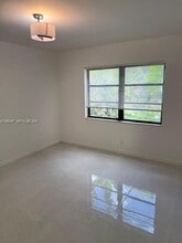 Building Photo - 3101 Oakland Shores Dr