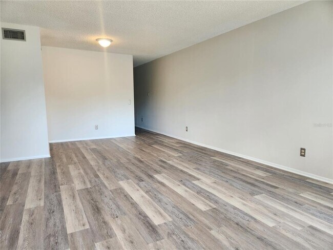 Building Photo - 2293 Swedish Dr