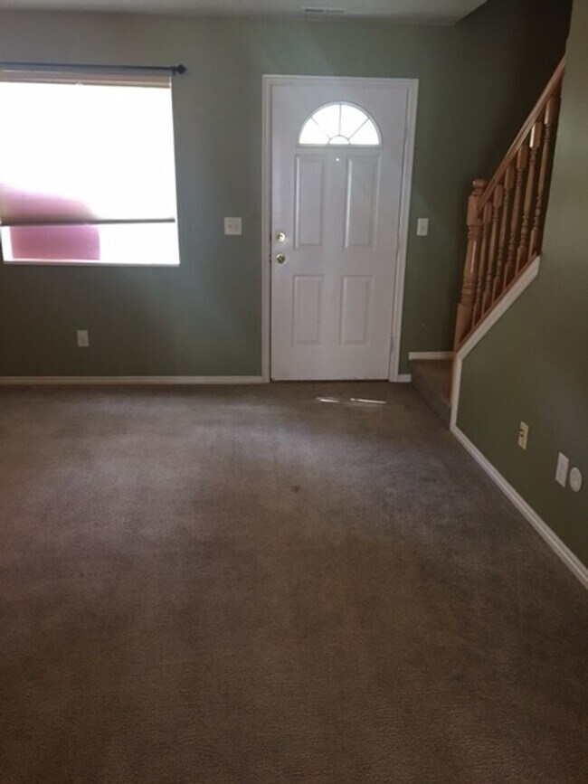 Foto del edificio - 75 N Hampton Pl