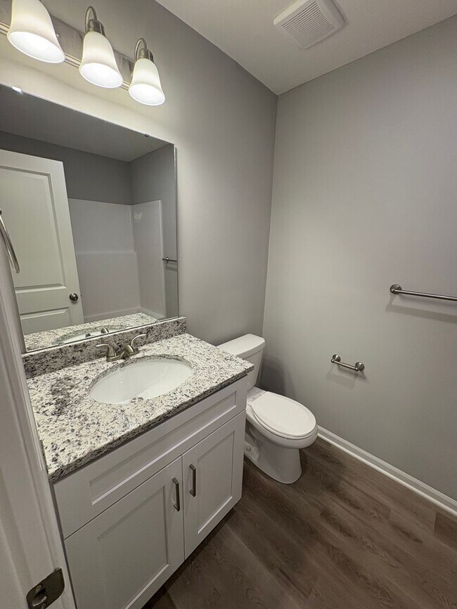 Foto del edificio - 634 Fall Meadow Ln