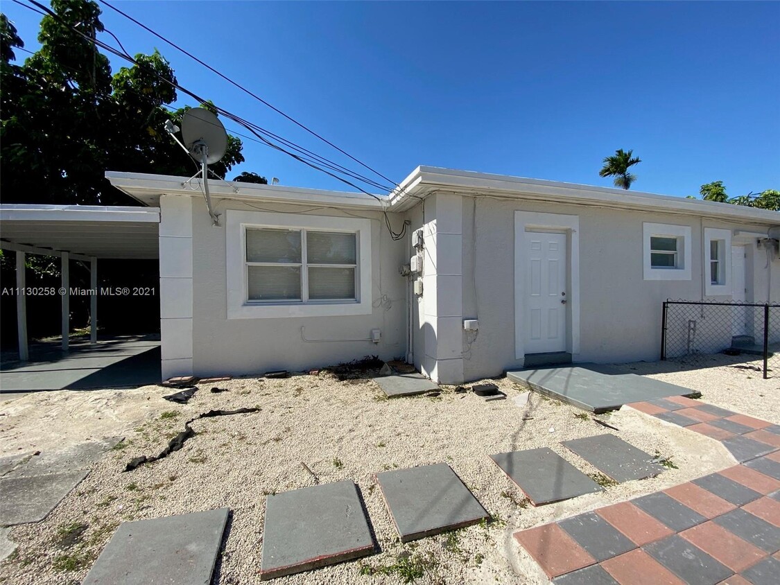 Primary Photo - 600 NW 116th Terrace