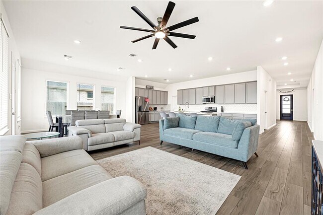 Foto del edificio - 31914 Lillie Lilac Ln