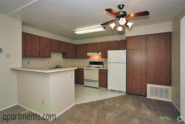 Dining Room - Orchard Park Apartments
