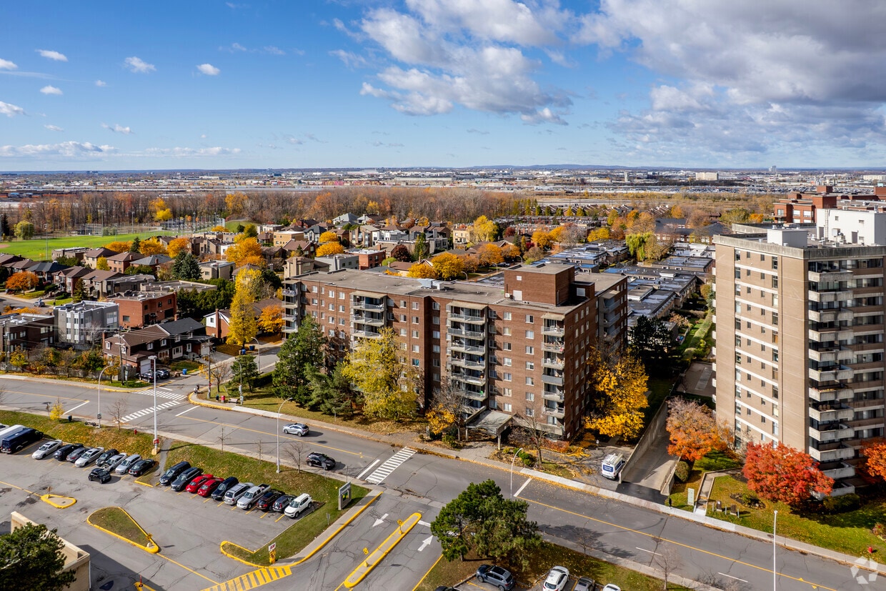 Aerial Photo - Habitations Mackle (Les)