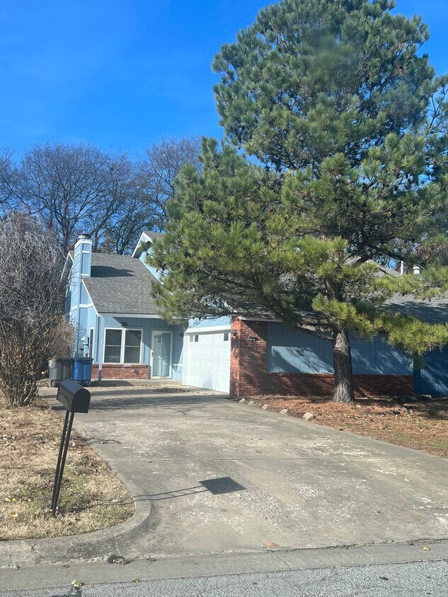 6918 S 78th East Ave, Tulsa, OK 74133 Townhome Rentals in Tulsa OK