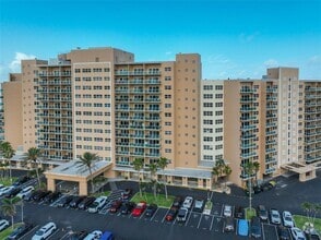 Building Photo - 880 Mandalay Ave