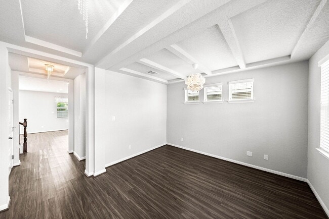 Building Photo - Beautifully Upgraded 3-Bedroom Home for Re...