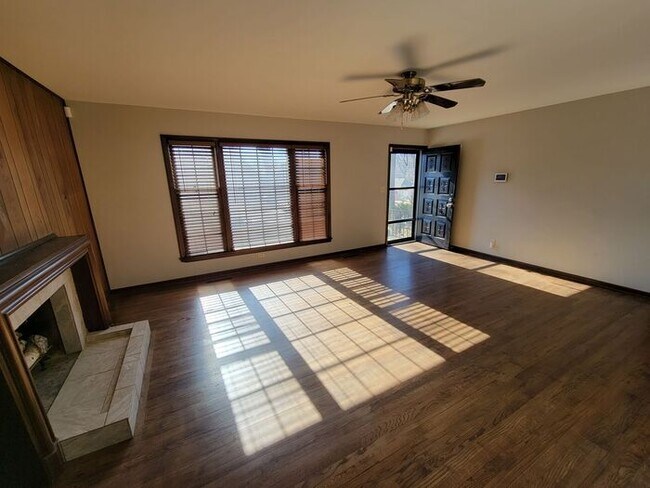 Foto del edificio - Large Northland Ranch