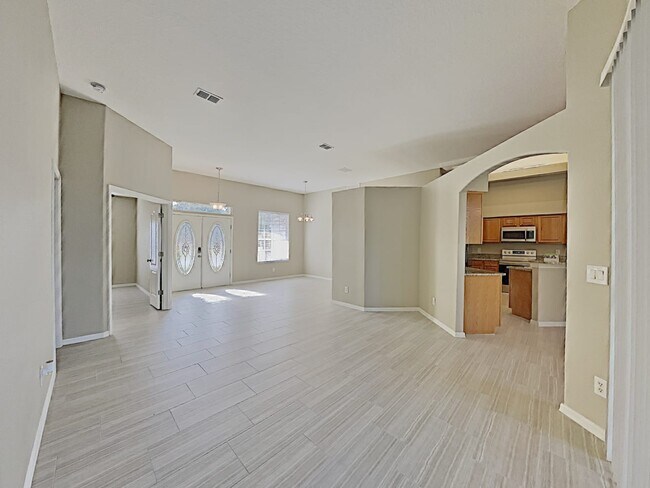 Building Photo - 27643 Sora Blvd