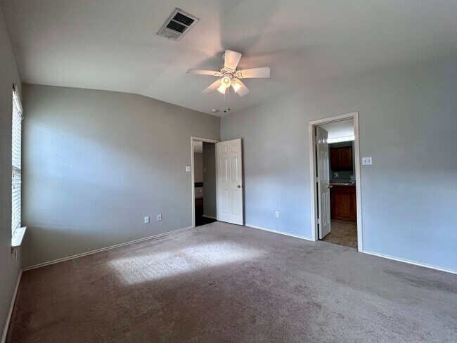 Foto del edificio - 11914 Johnny Weismuller 78748 | 3 Bed 2 Ba...