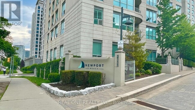 Building Photo - 2111-2111 Lake Shore Blvd W