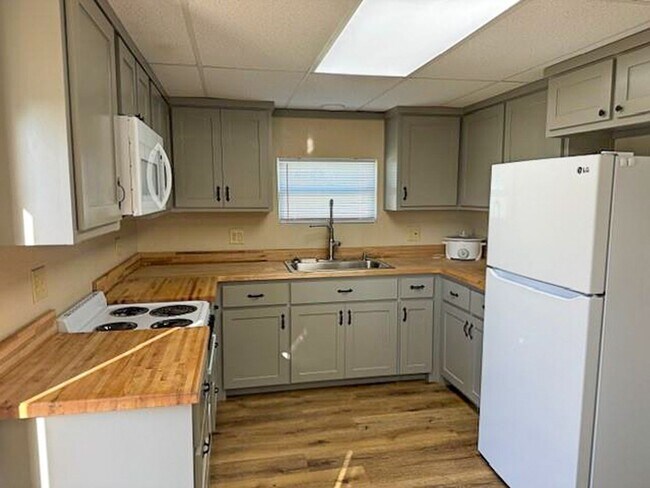 Foto del edificio - Great Country 1 Bedroom, 1 Bathroom