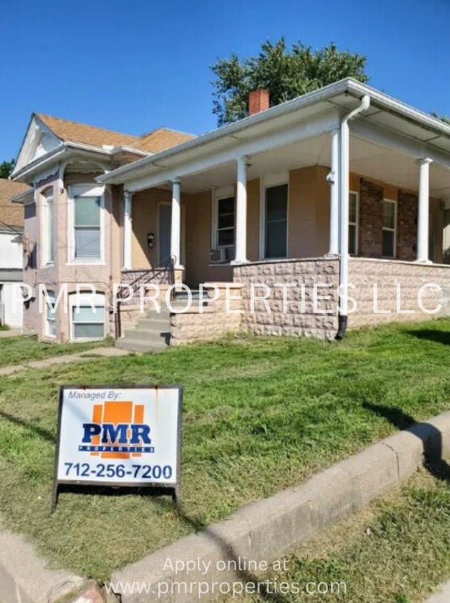 Building Photo - 718 S 3rd St