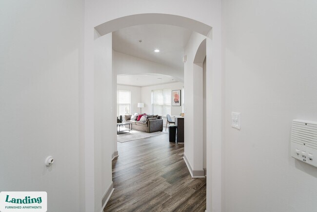 Foto del edificio - 3031 Eden Ave