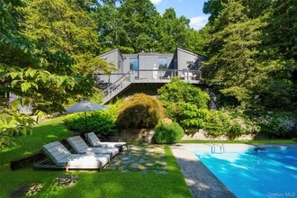 Building Photo - 33 Dry Pond Rd