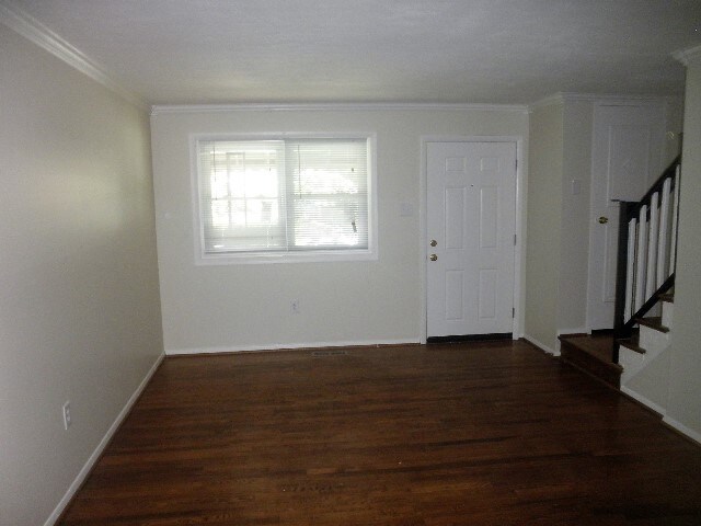 Foto del edificio - 740 Kingston Rd