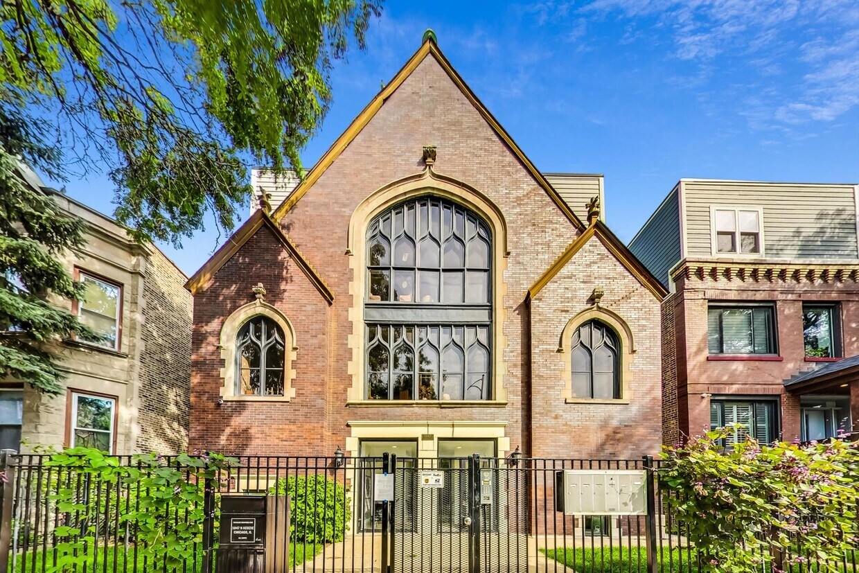 Primary Photo - 1847 N Kedzie Ave