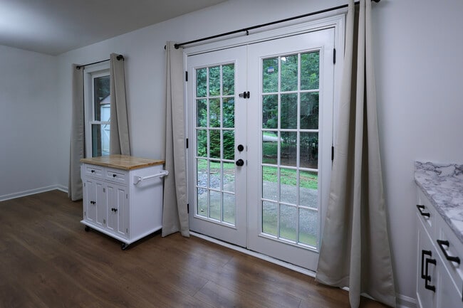 Acess Patio from Kitchen! - 1685 Bald Ridge Marina Rd