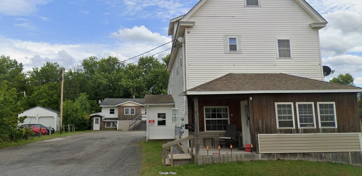 Foto principal - 45 E Main St