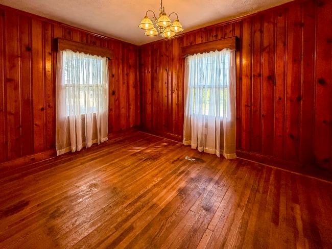 Building Photo - 301 Ragland St