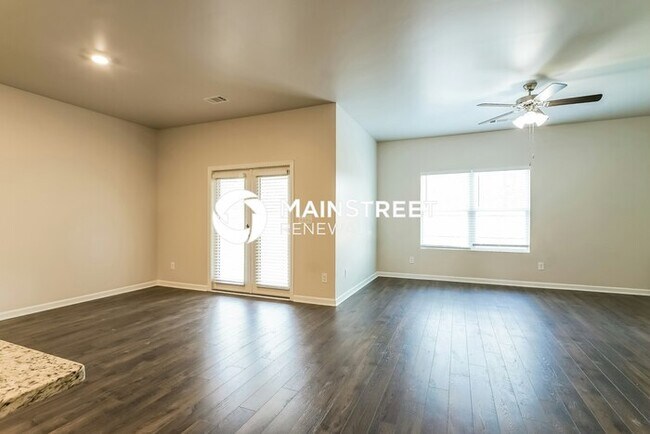 Foto del edificio - 4 Bedroom Pet-Friendly Home in CHELSEA, AL with Main Street Renewal