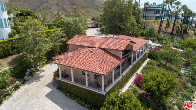 Building Photo - 3775 Puerco Canyon Rd