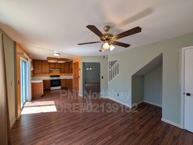 Foto del edificio - 317 Ridgecrest Cir