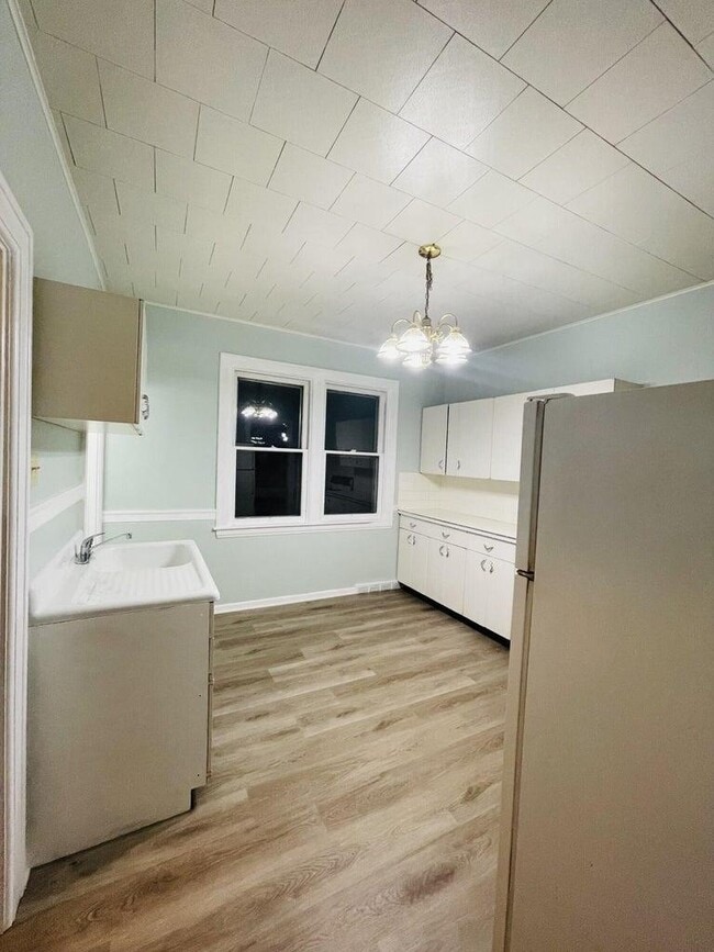 Foto del edificio - 929 Huron Ave