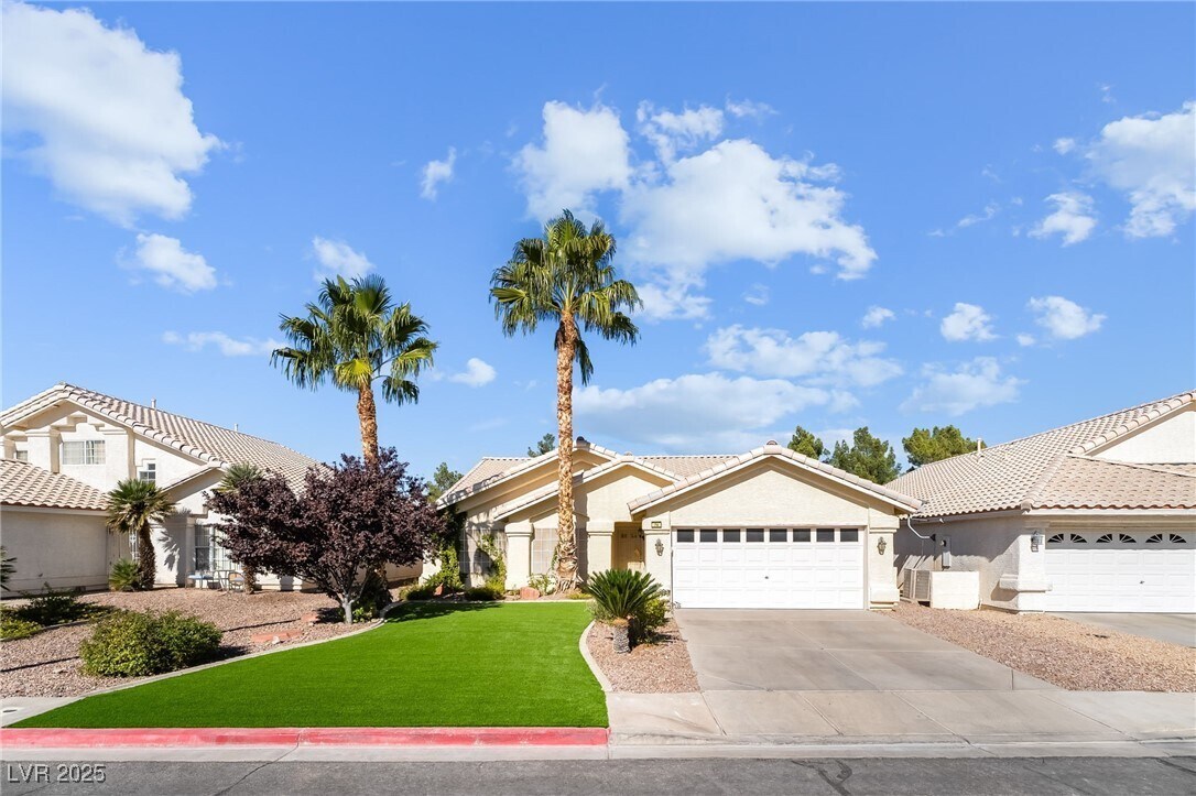 Foto principal - 74 Graythorn Mountain Ct