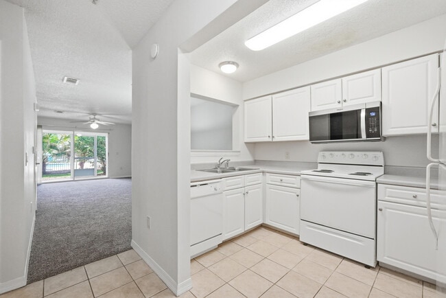 Building Photo - 4270 Calinda Ln