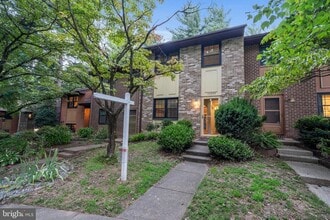 Building Photo - 11330 Headlands Ct