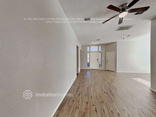 Foto del edificio - 4133 Scotland Dr