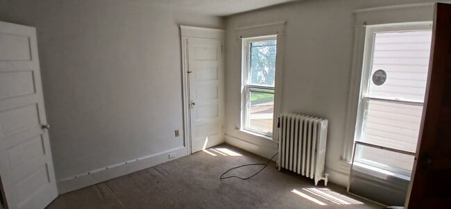 Building Photo - 650 Linden Ave