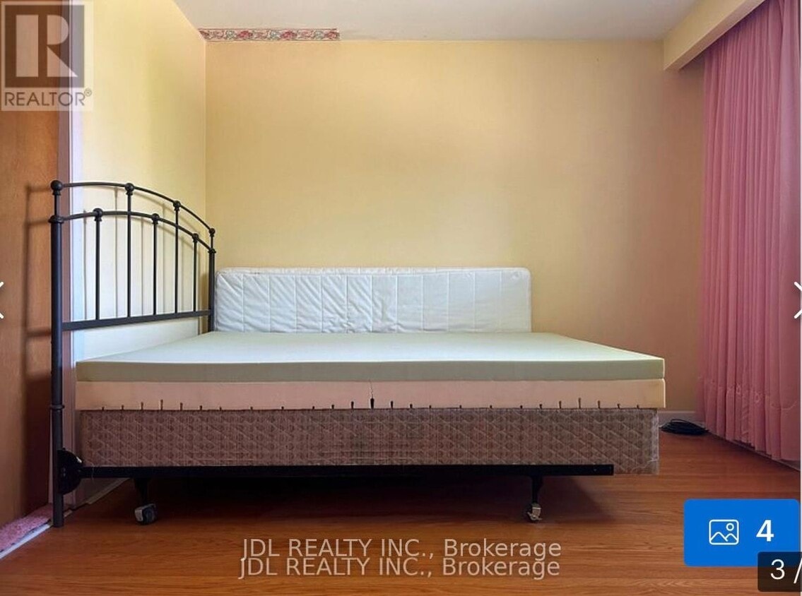 Building Photo - 135 Estelle Ave