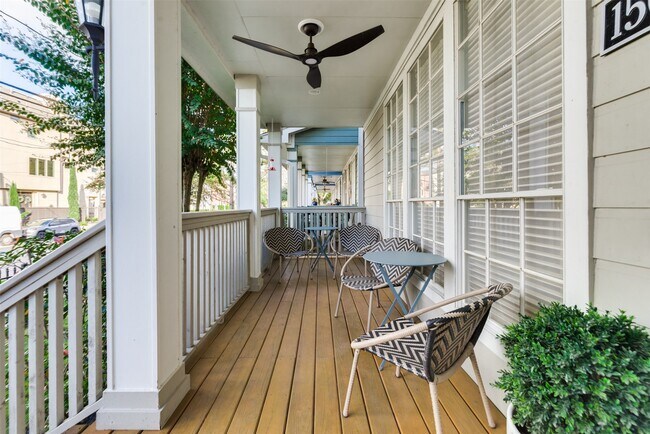 Foto del edificio - 1504 W 23rd St