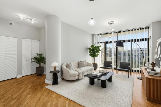 Foto del edificio - 1322 S Prairie Ave