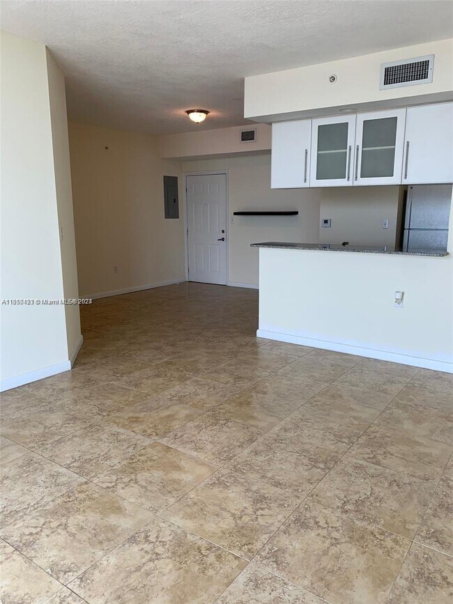 Foto del edificio - 275 NE 18th St