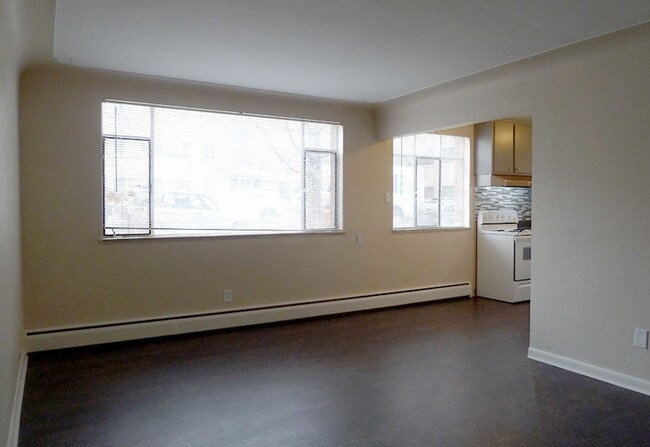 Building Photo - 850 Cherry St
