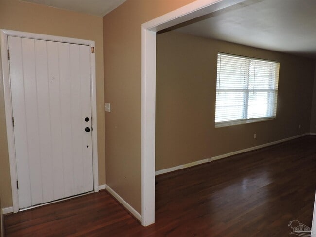 Building Photo - 8220 Excelsior Dr