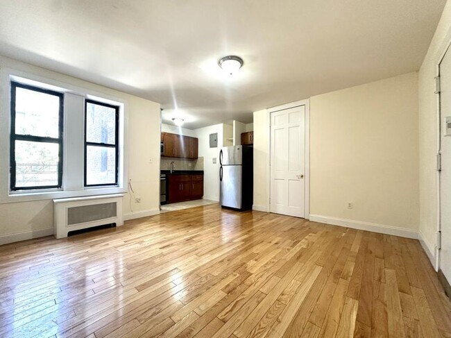 Building Photo - 1 bedroom in NEW YORK NY 10034