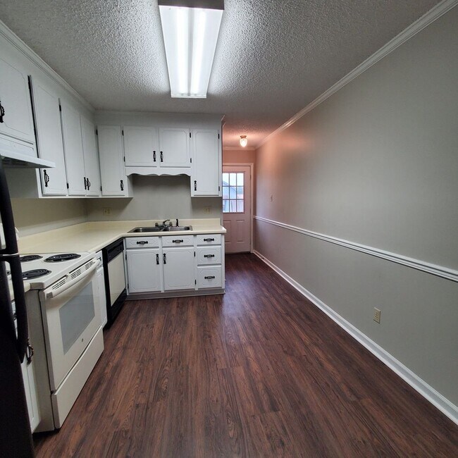 Foto del edificio - 1745 Poplar St