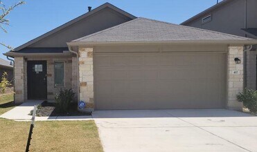 Building Photo - 417 Shiner Ln