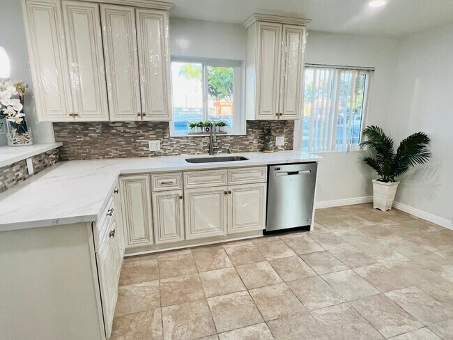 Foto del edificio - 9730 Oak St