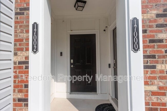 Foto del edificio - 17002 Beveridge Dr