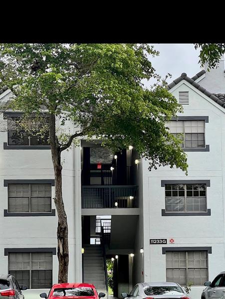 Foto del edificio - 11233 W Atlantic Blvd