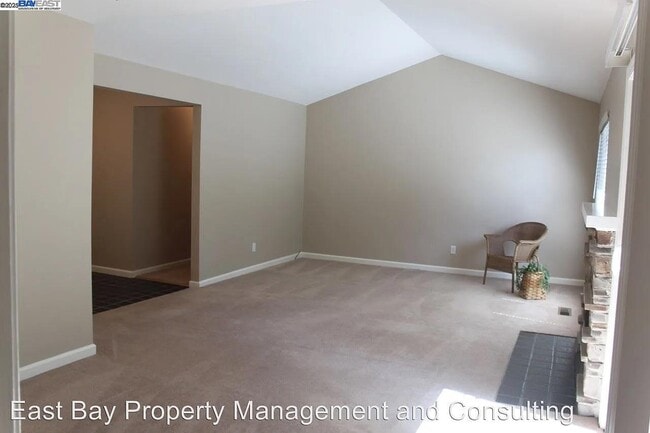 Foto del edificio - 843 Avalon Way