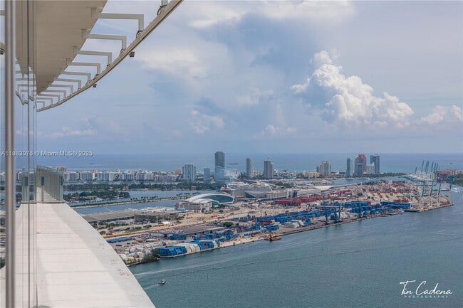 Photo - 300 Biscayne Blvd Way Apartment