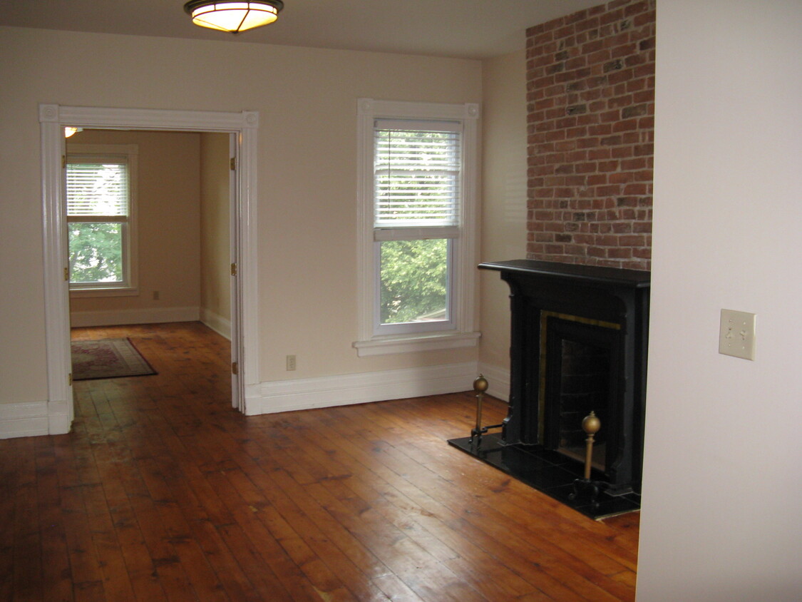 From dining room to living room - 34 Saint Johns Pl