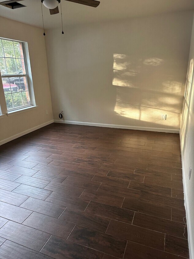 Foto del edificio - 22065 Ringwood Ct