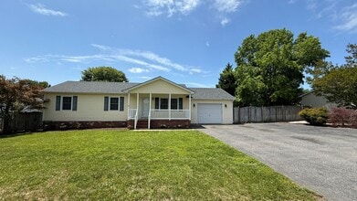 Building Photo - 5902 Griffith Way